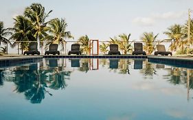 Manga Verde Beach Residence